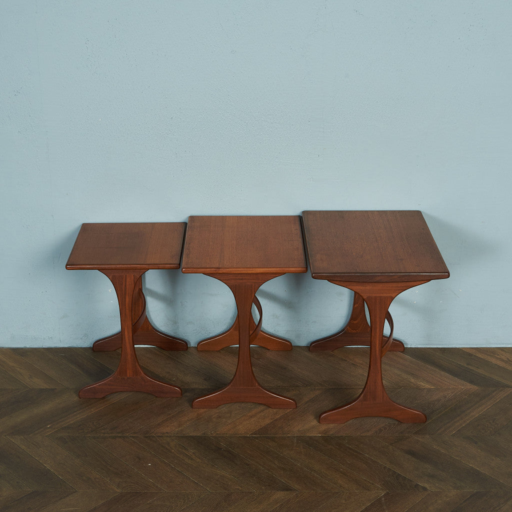 インド製ビンテージテーブル G-PLAN Vintage Nesting Table #84428 – camori ヴィンテージ家具