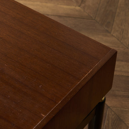 Tola&black ベッドサイドテーブル 206