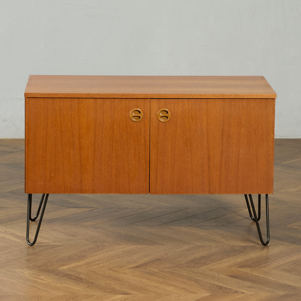 英国 ヴィンテージ キャビネット カスタム アイアン ヘアピンレッグ