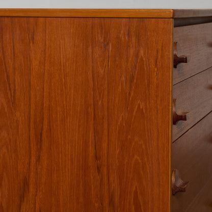 ヴィンテージ 4段 チェスト