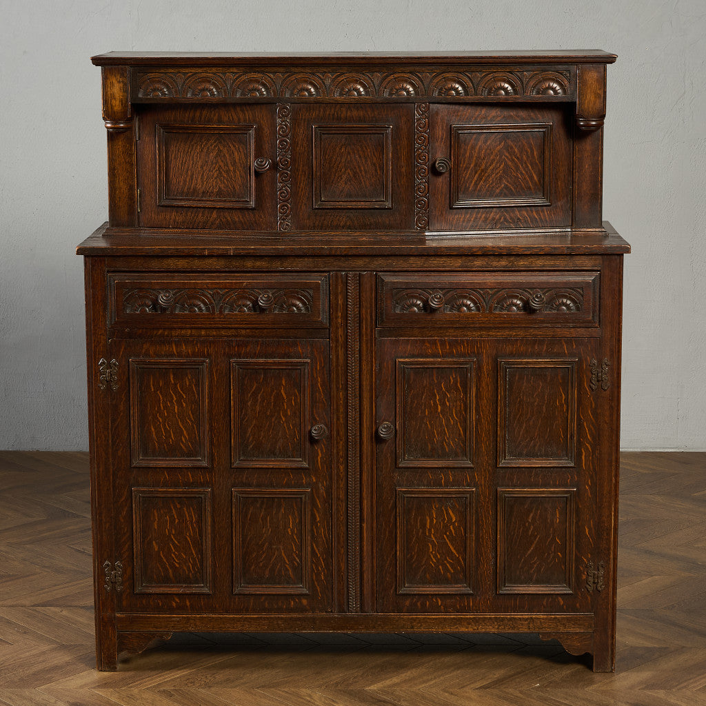 英国 クラシック コートカップボード