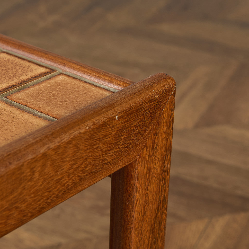 英国 ヴィンテージ タイルトップ ネストテーブル #91883