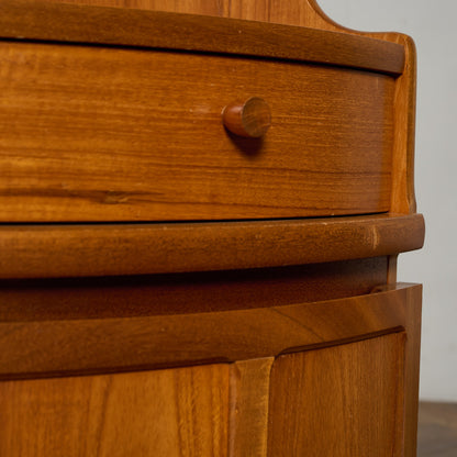 ネイサン Nathan 十字扉 ヴィンテージ トール コーナーキャビネット #95517