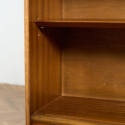 英国ヴィンテージ ガラスキャビネット