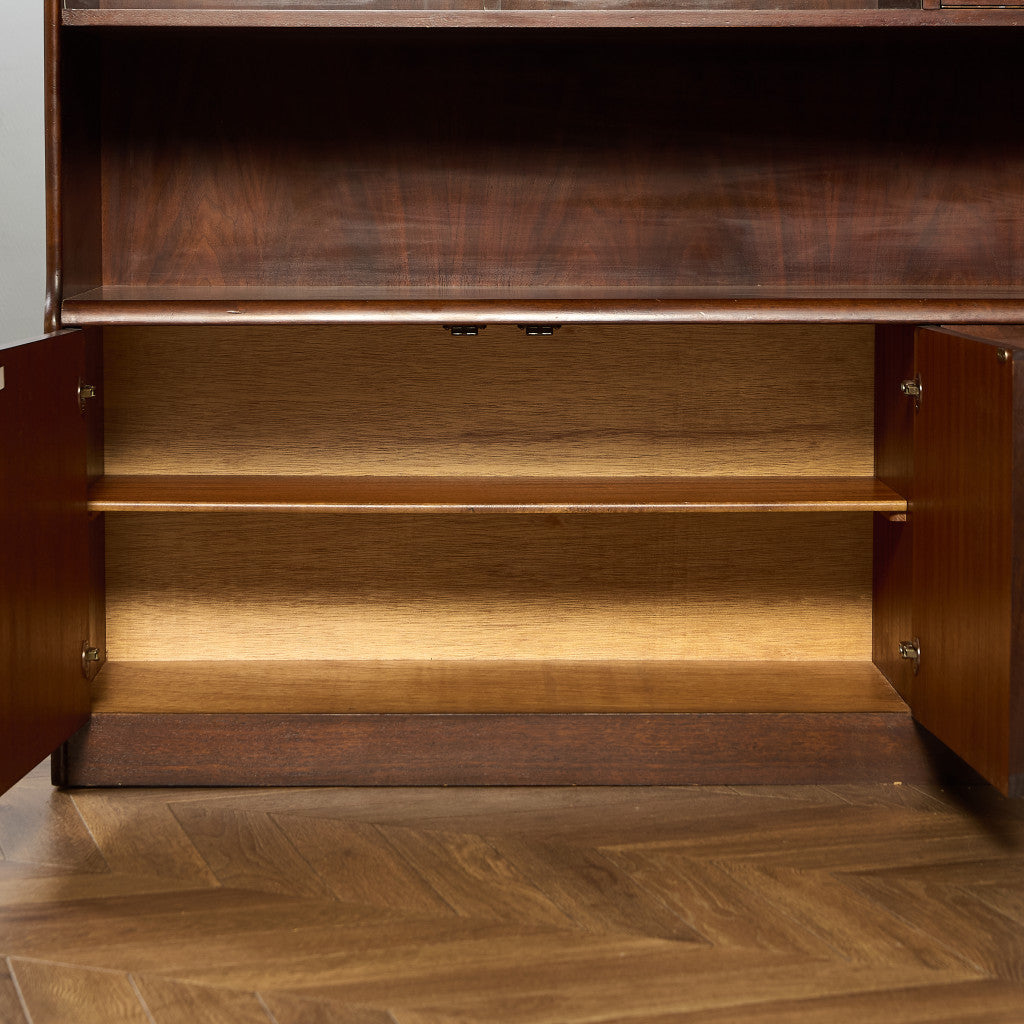 英国 ヴィンテージ カップボード