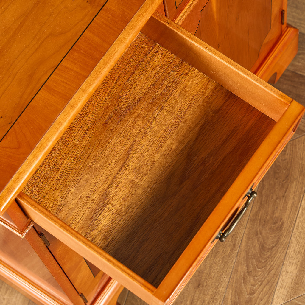 英国 クラシック ブックシェルフ