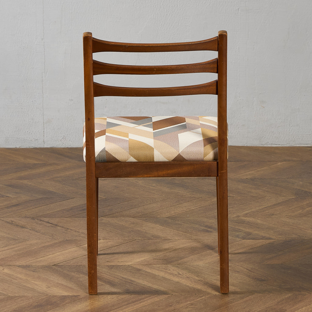 ヴィンテージ ダイニングチェア / 座面張替え済み (LUUM)