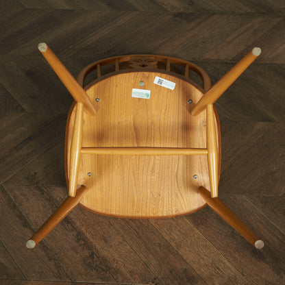 シスルバックチェア / ラウンドメタルラベル