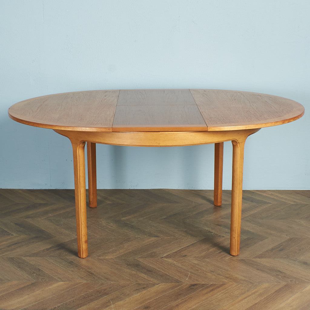 Nathan Extendable Round Dining Table #74379