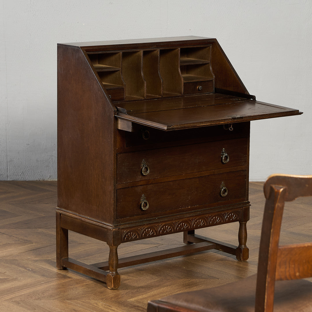 Stanley Wood of Olney ライティング ビューロー