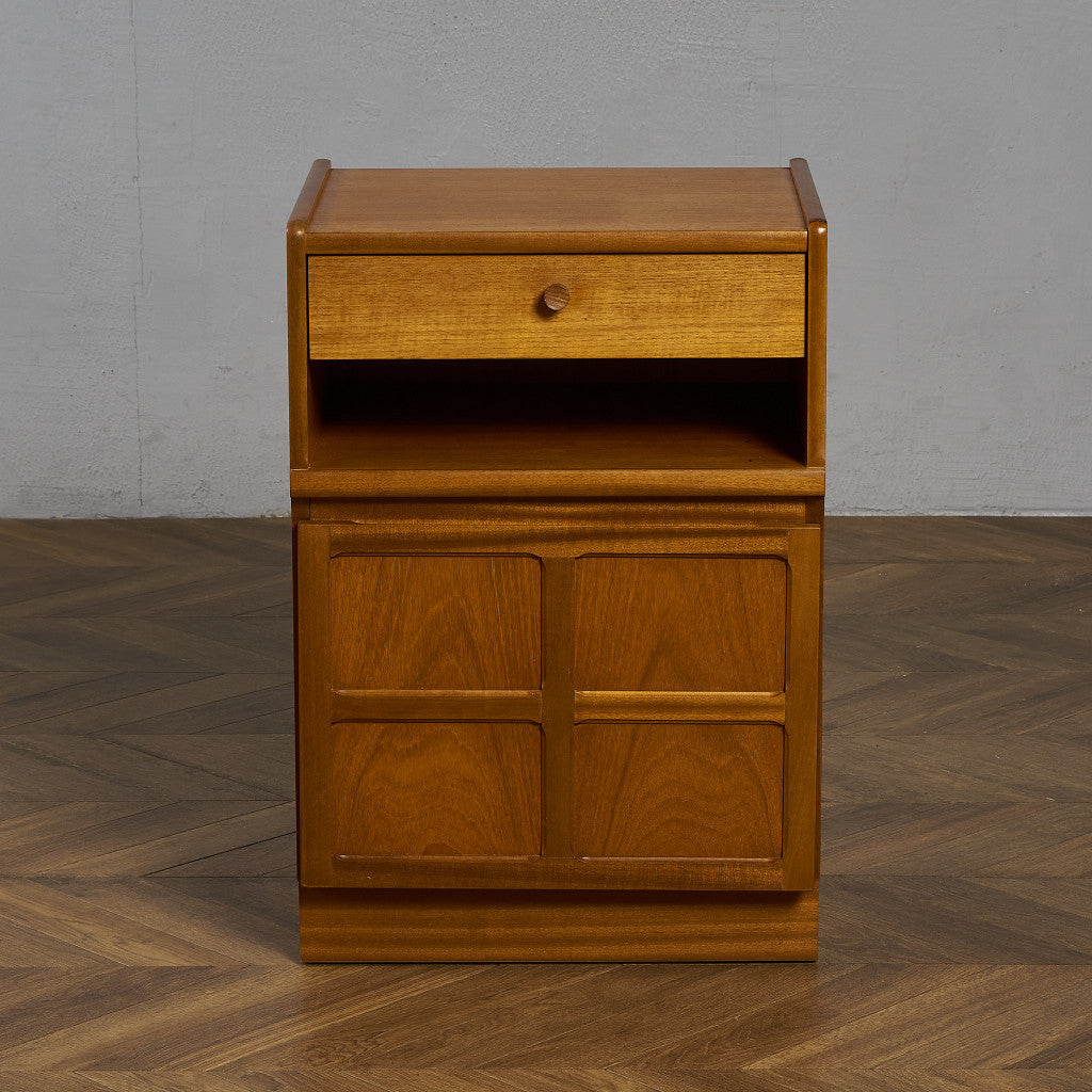 ヴィンテージ 十字扉 スモールキャビネット