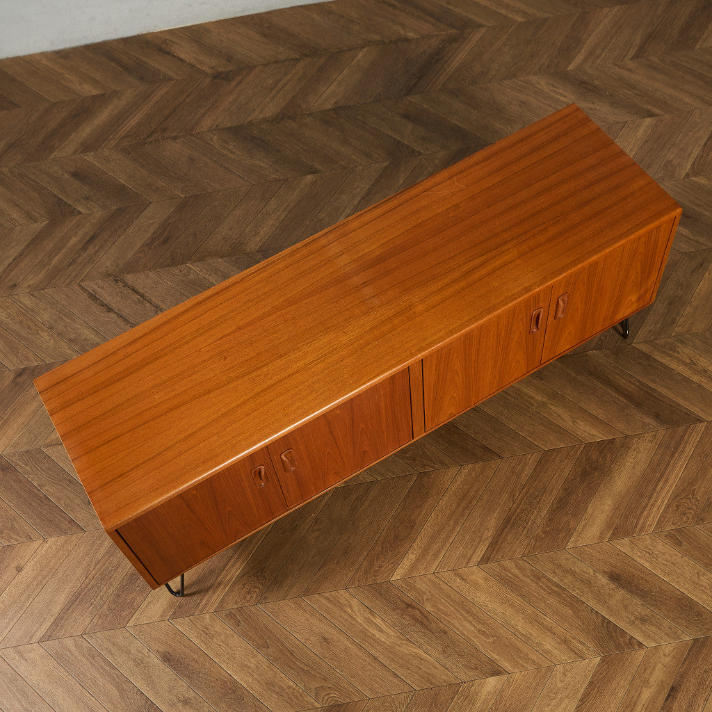 Fresco ヴィンテージ サイドボード カスタム アイアン ヘアピンレッグ