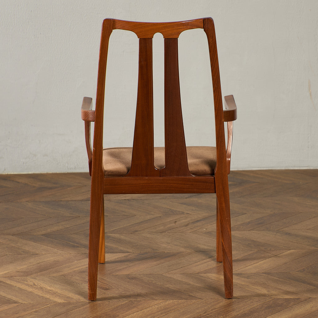 ダイニング アームチェア