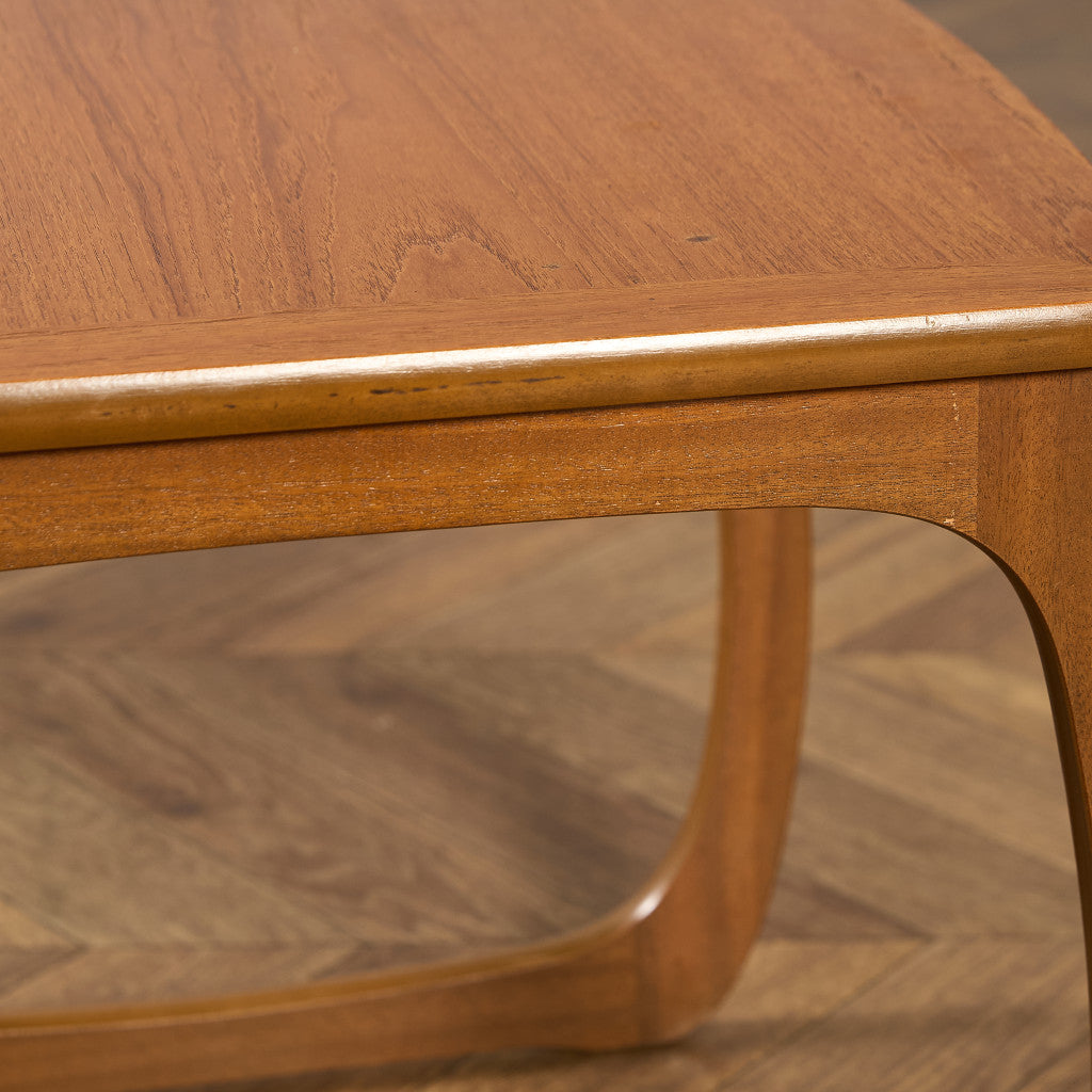 Burlington ネストテーブル