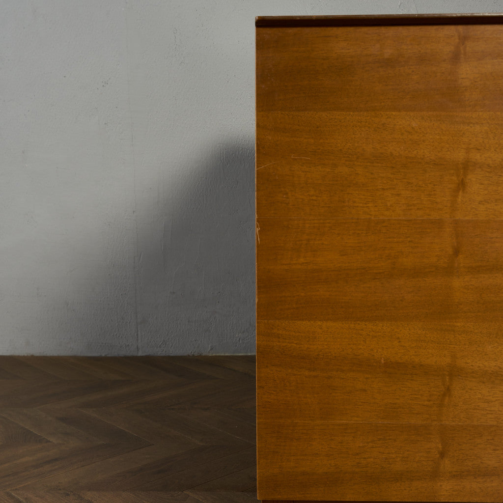 英国ヴィンテージ サイドボード