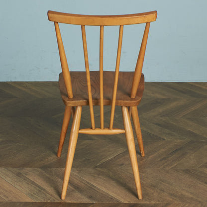 スティックバックチェア