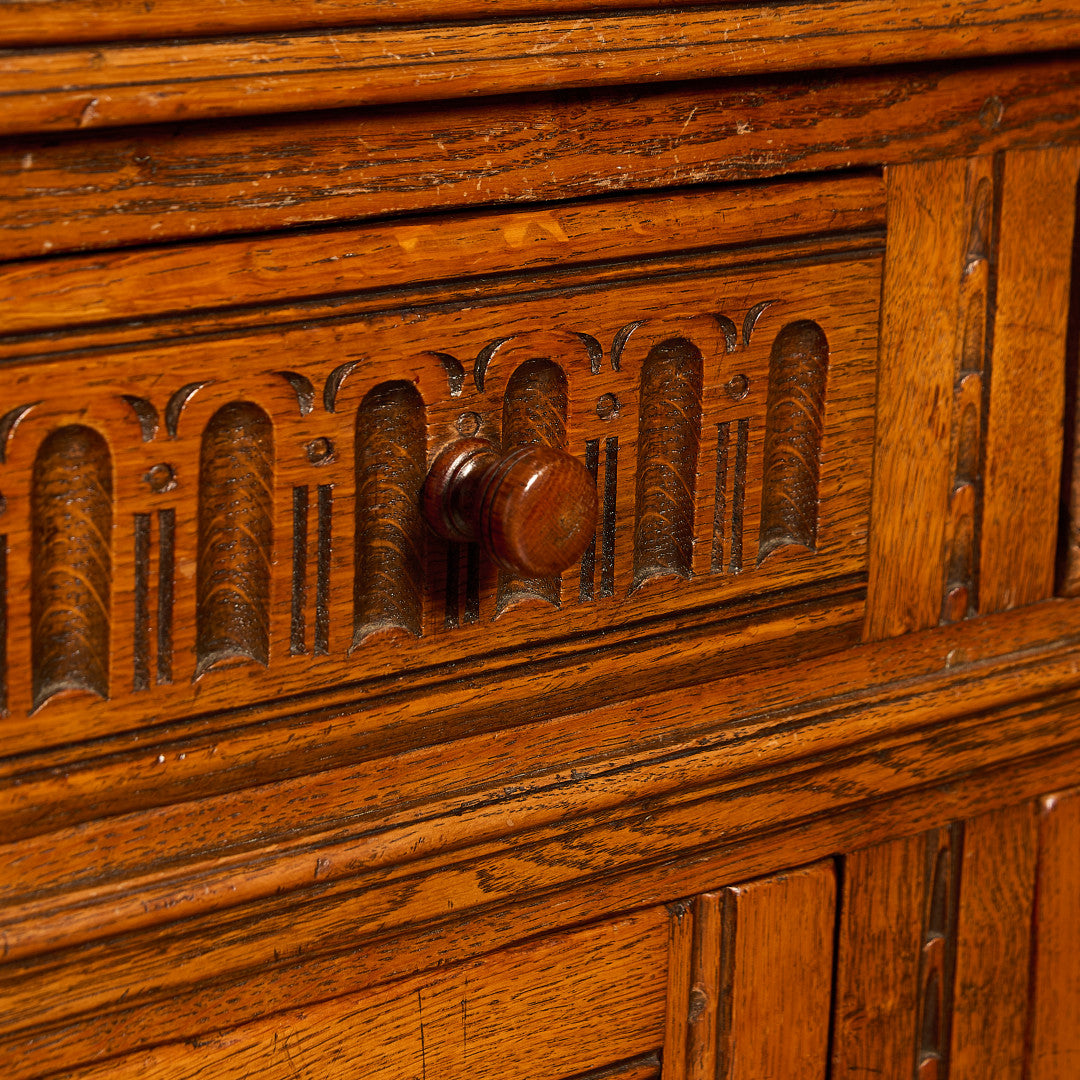 Pratts オーク材 ウェルシュドレッサー カップボード