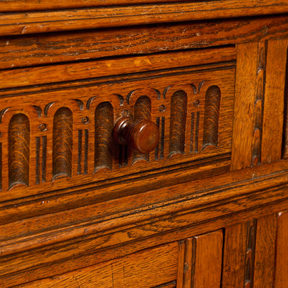 Pratts オーク材 ウェルシュドレッサー カップボード