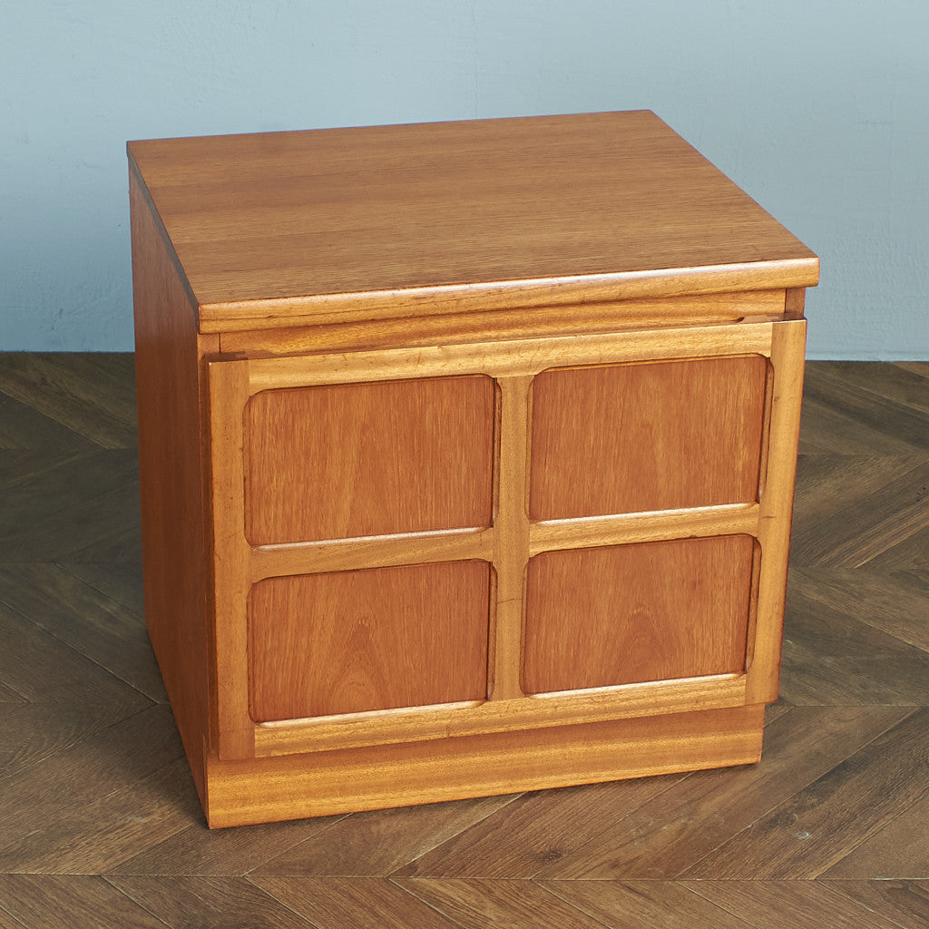 ヴィンテージ スモールキャビネット