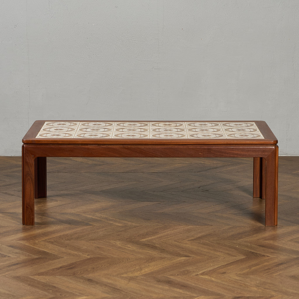 タイルトップ コーヒーテーブル