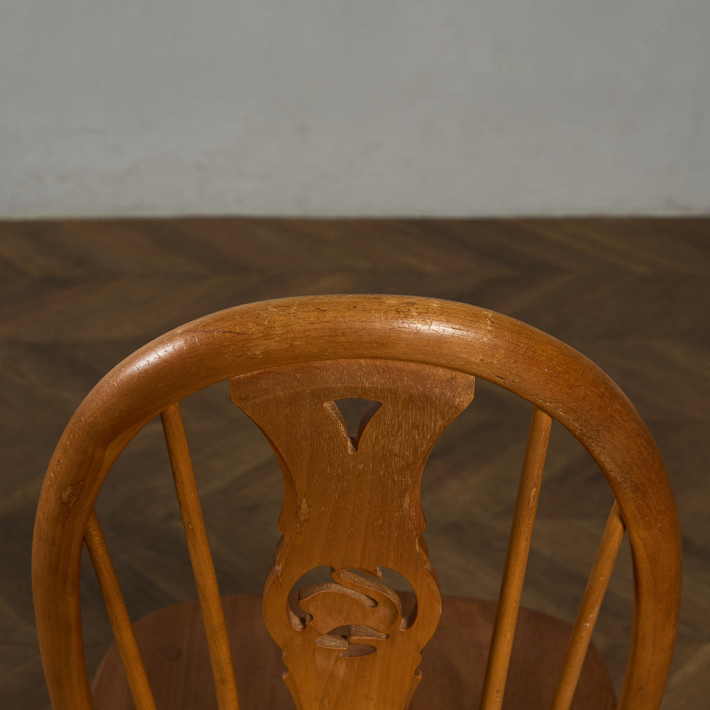 スワンバックチェア  ラウンドゴールドラベル