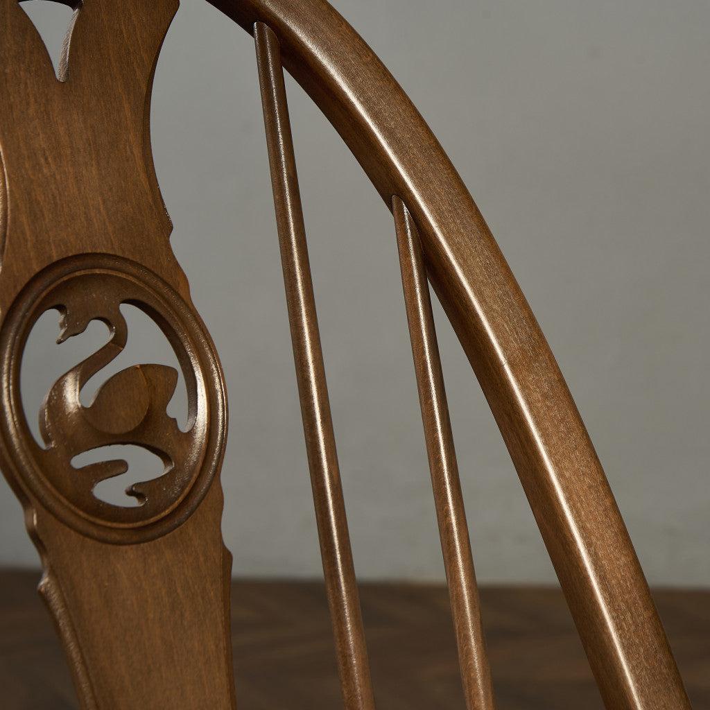 スワンバック アームチェア