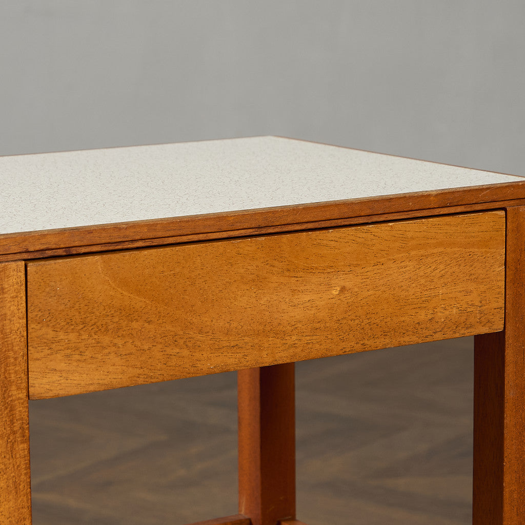 英国 ヴィンテージ サイド キャビネット サイドテーブル