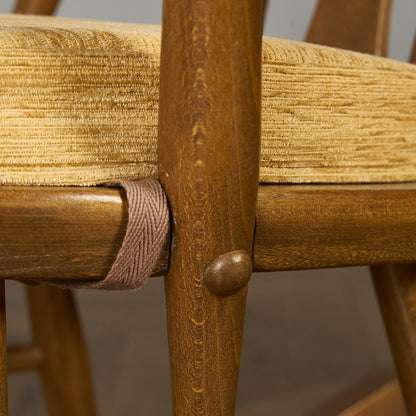 ヴィンテージ スワンバック ロッキングチェア ラウンド型メタルラベル