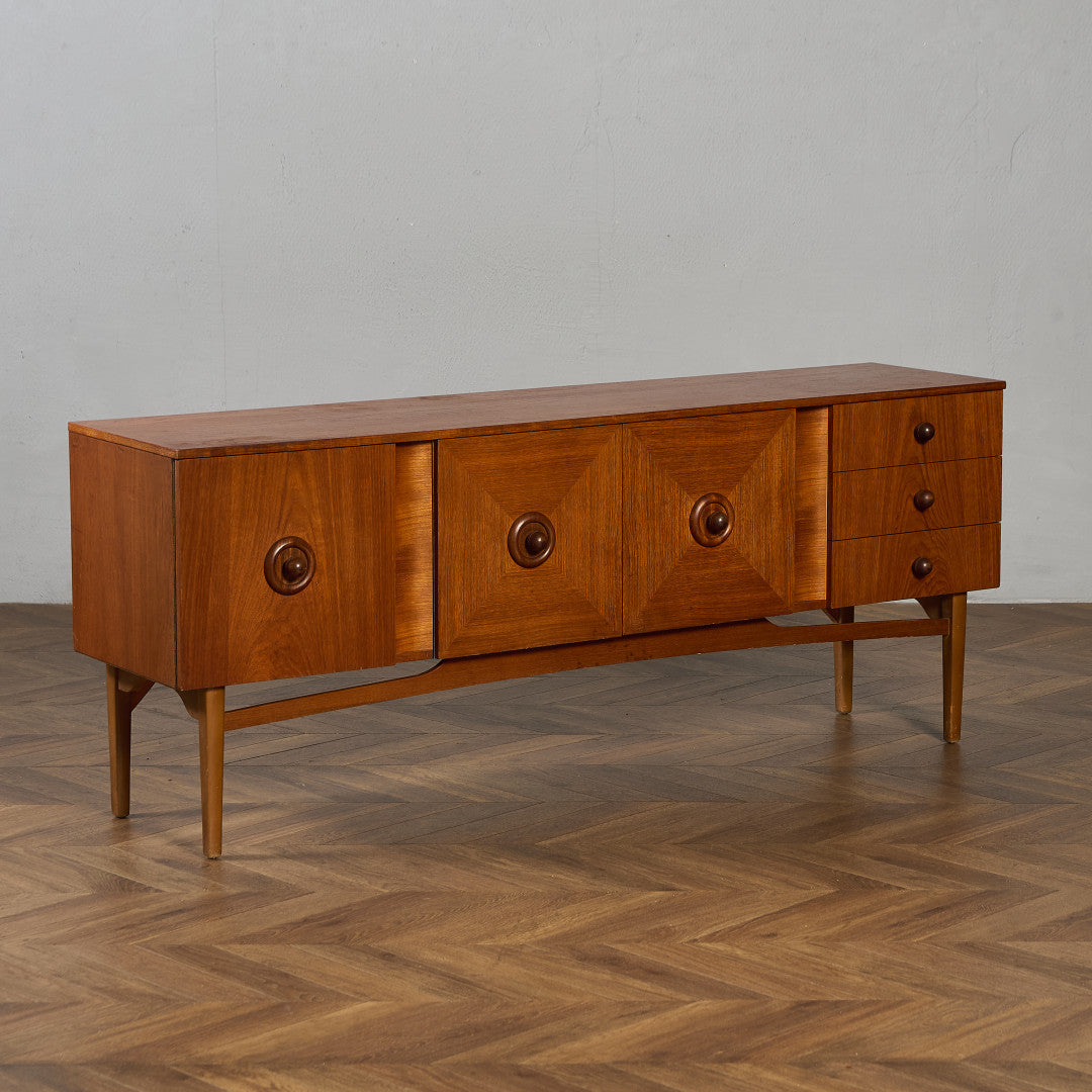 イギリス ヴィンテージ サイドボード