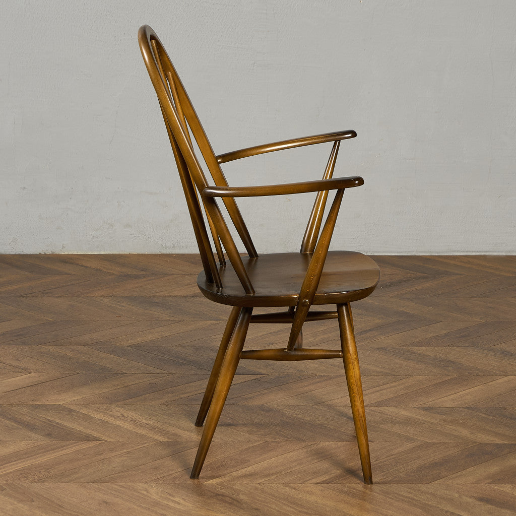 ヴィンテージ クエーカー アームチェア ラウンドゴールドラベル