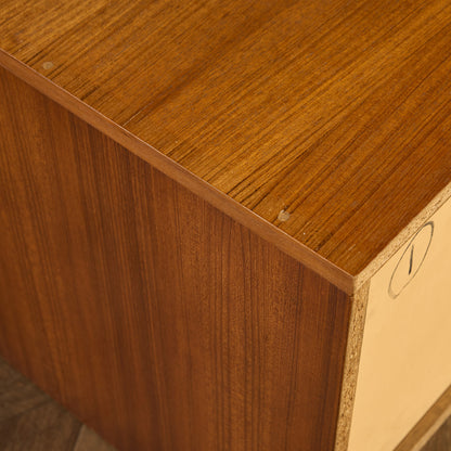 英国 ヴィンテージ キャビネット