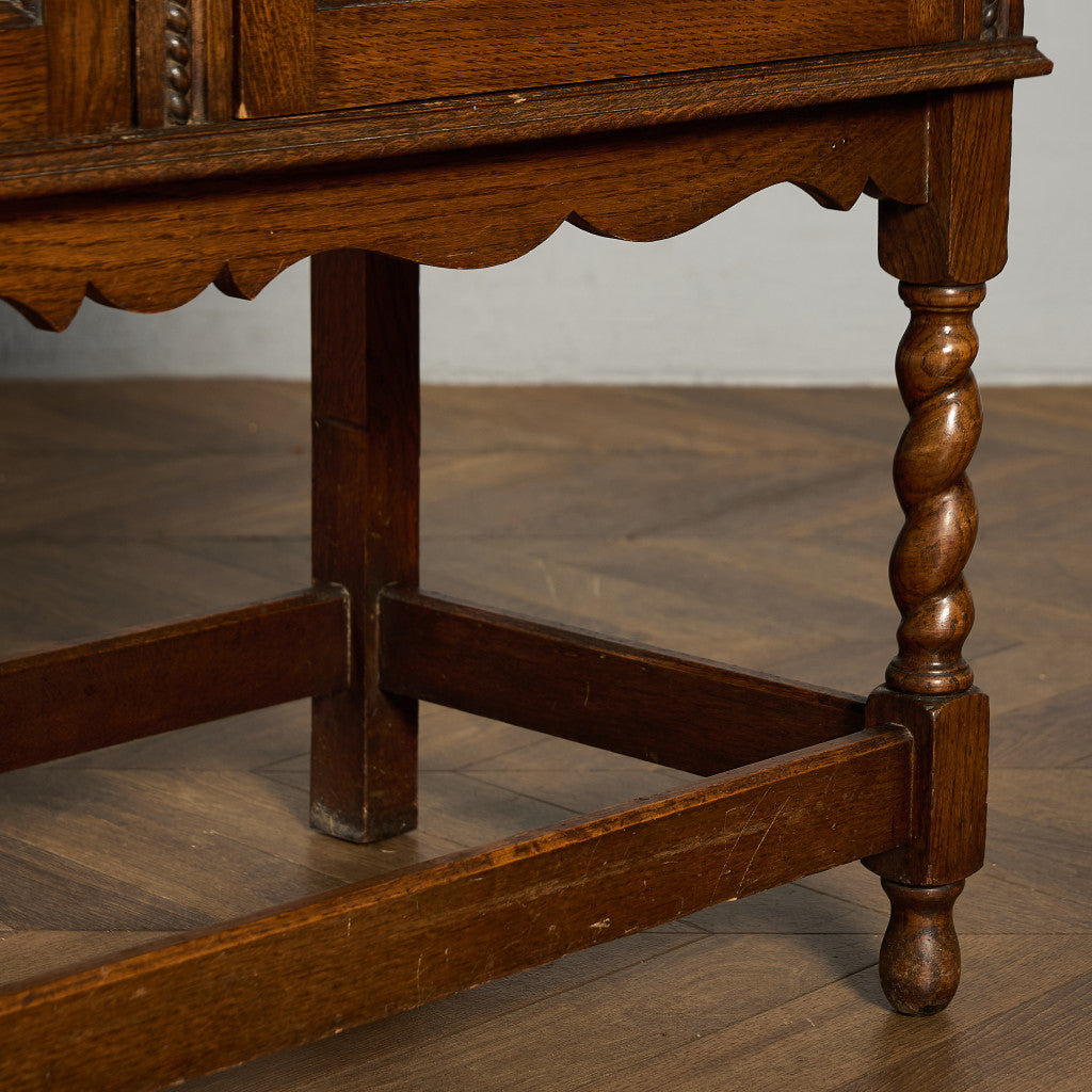 英国 クラシック ウェルシュドレッサー  食器棚