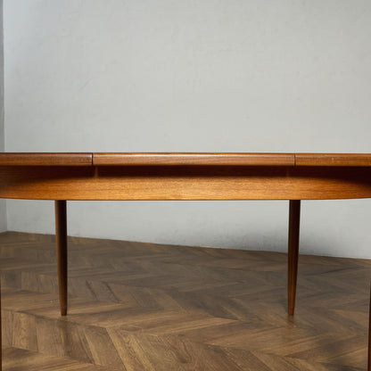 ヴィンテージ エクステンション オーバルダイニングテーブル