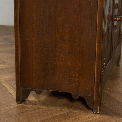 ウェルシュドレッサー 食器棚