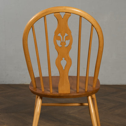 シスルバックチェア ゴールドメタルラベル