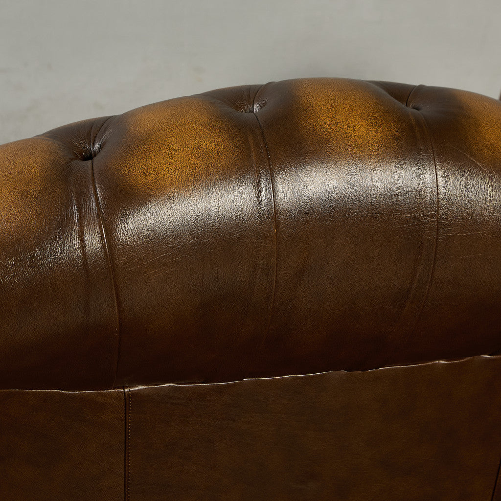 英国 クラシック チェスターフィールド ソファ