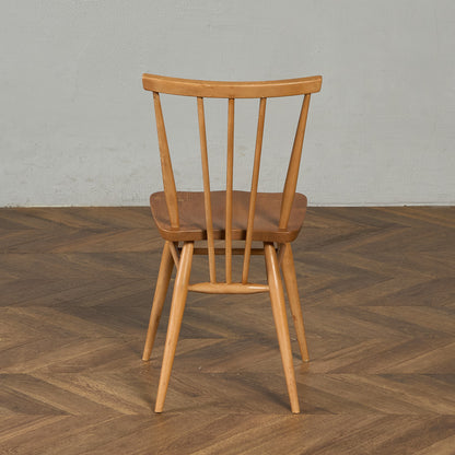 スティックバックチェア