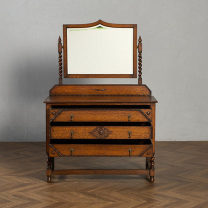 英国 クラシック ドレッシングチェスト ドレッサー