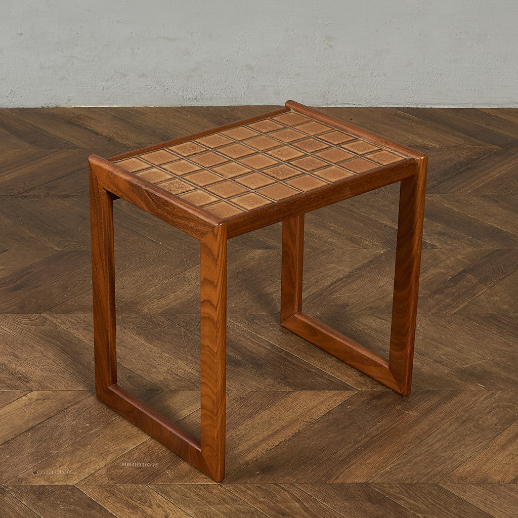 英国 ヴィンテージ タイルトップ ネストテーブル #91883