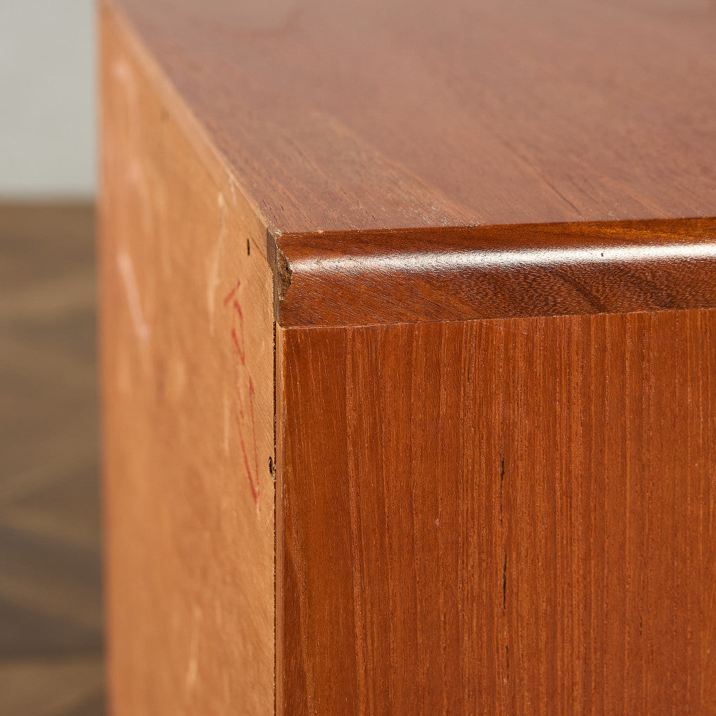 Fresco ナイトテーブル