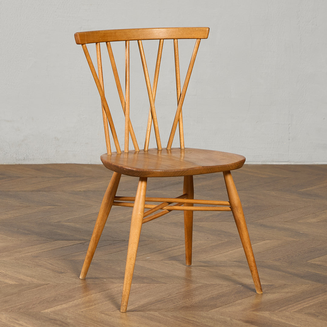 ラティスドチェア