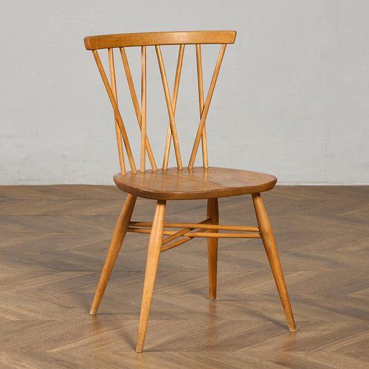 ラティスドチェア