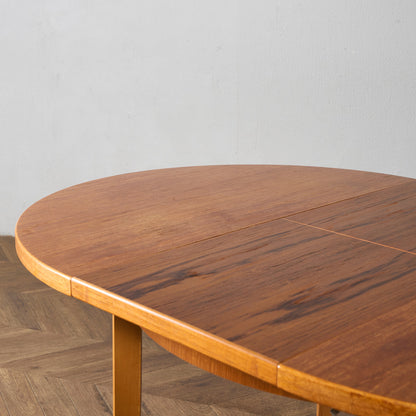 旧東ドイツ ヴィンテージ ラウンド ダイニングテーブル #95593