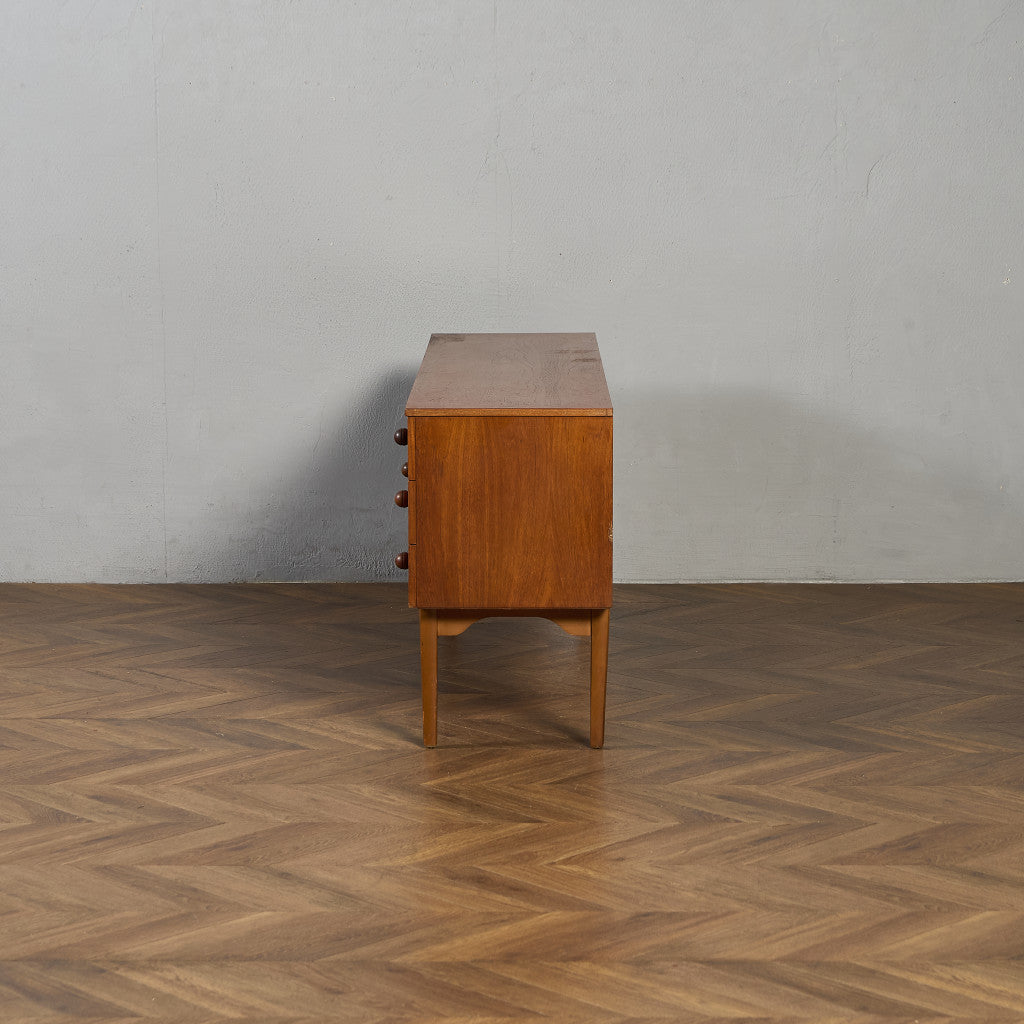 イギリス ヴィンテージ サイドボード