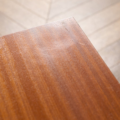 英国 ヴィンテージ ベッドサイドキャビネット