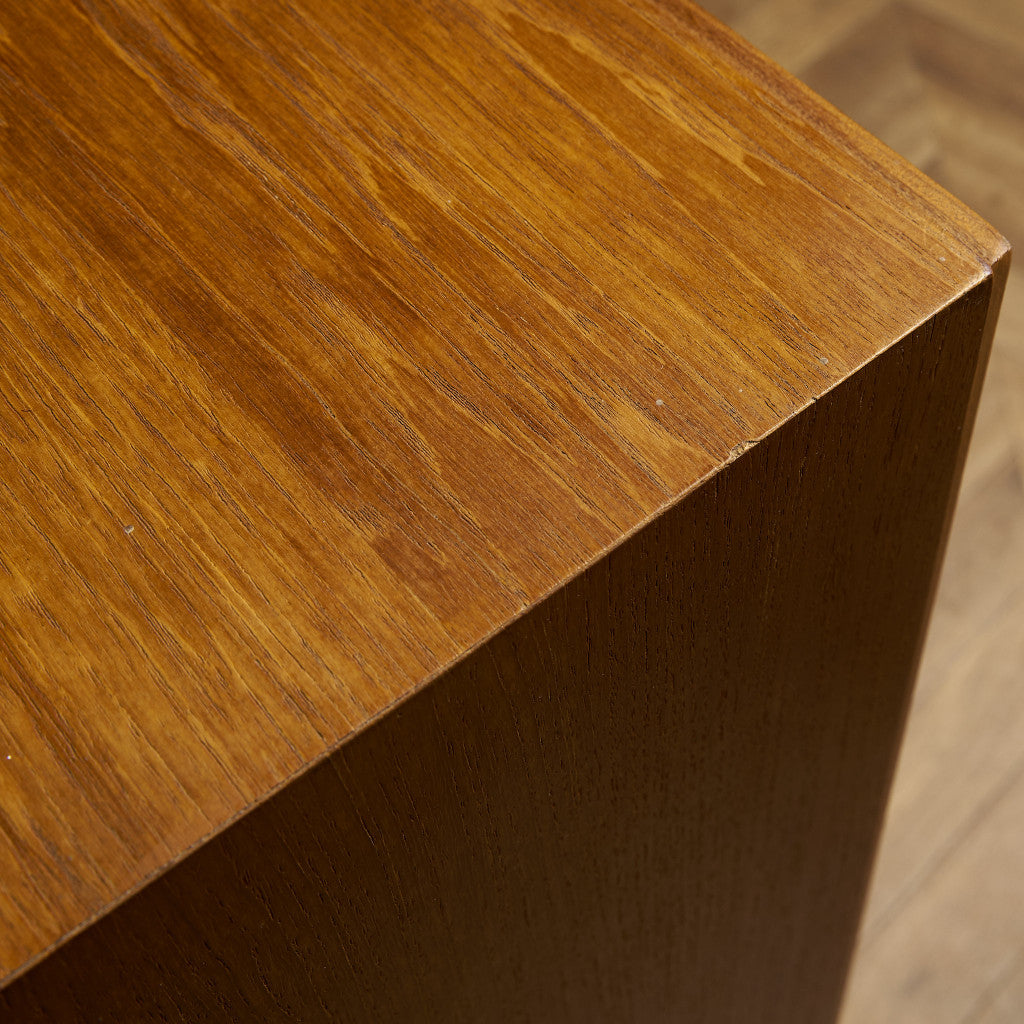 Form FIVE ヴィンテージ ブックケース (カスタム アイアン ヘアピンレッグ)