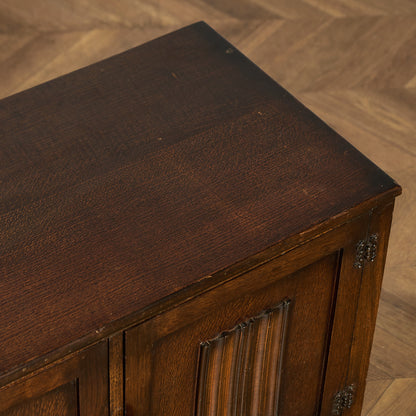 英国 クラシック キャビネット