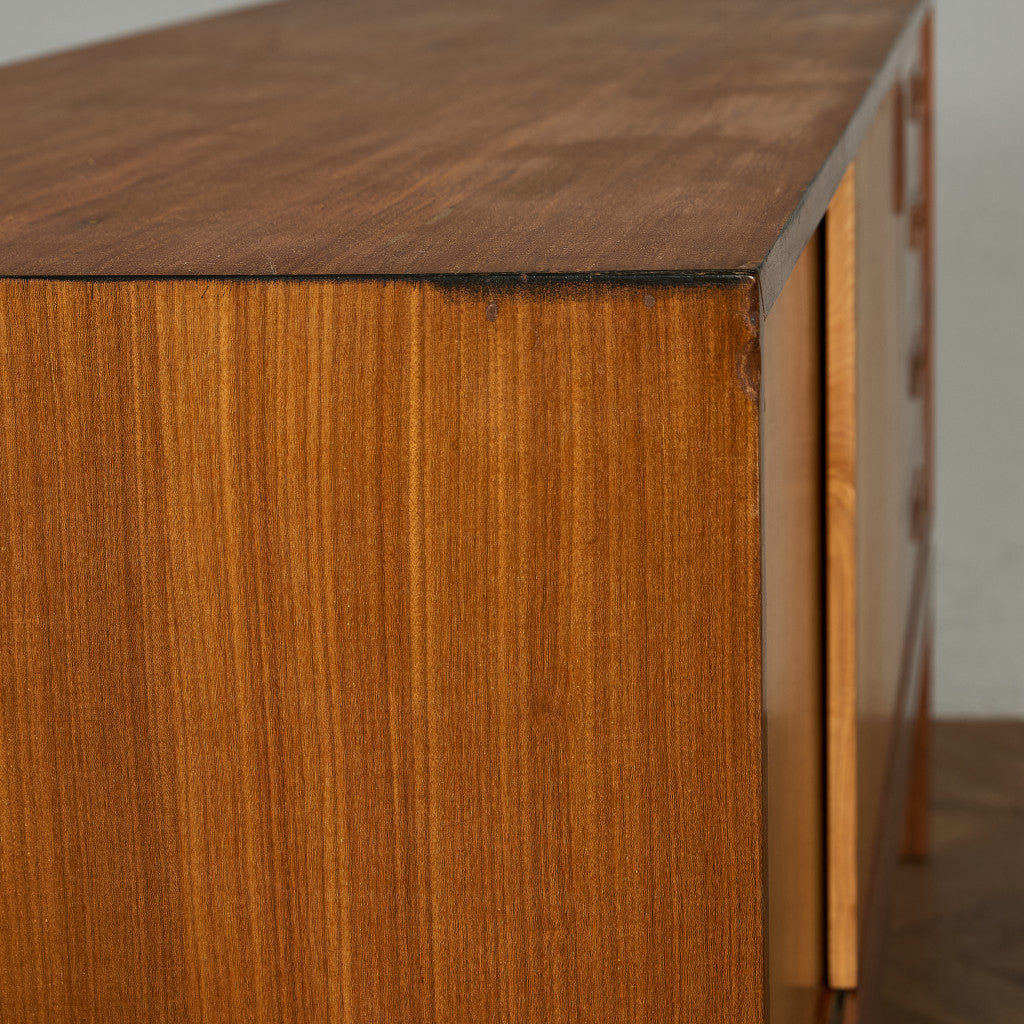 イギリス ヴィンテージ サイドボード