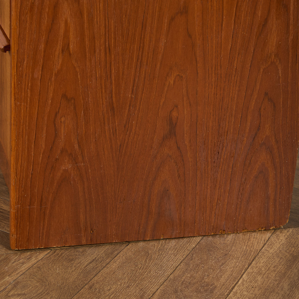 英国 ヴィンテージ 4段 チェスト #90033