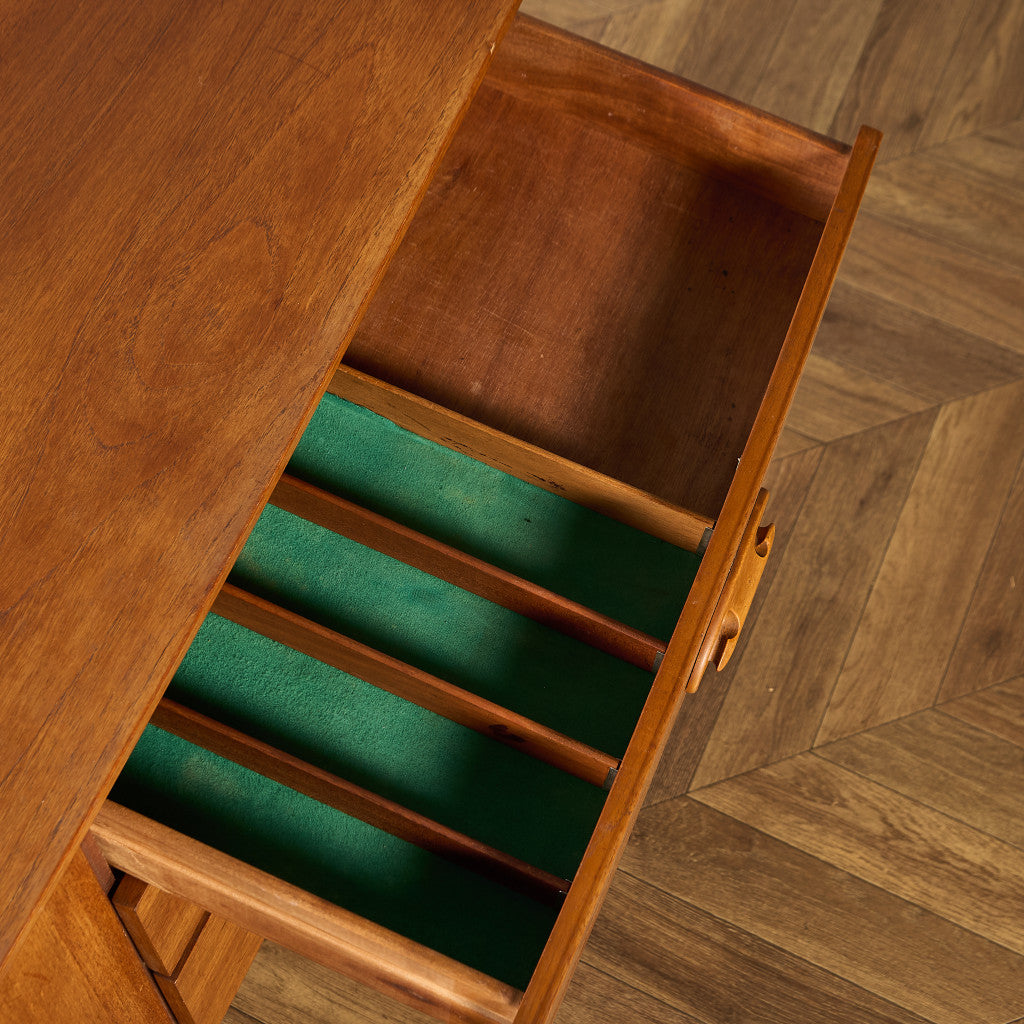 ヴィンテージ サイドボード